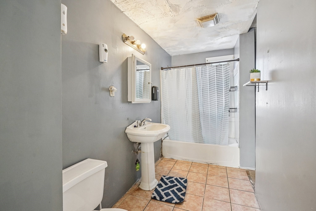 355 Main Street Clinton, MA 01510 - Photo 29 of 37