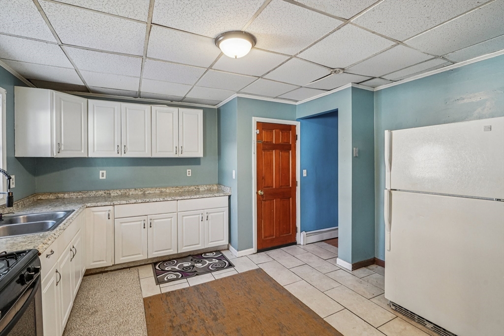 355 Main Street Clinton, MA 01510 - Photo 3 of 37