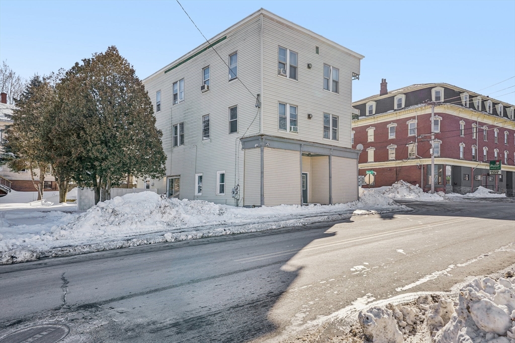 355 Main Street Clinton, MA 01510 - Photo 34 of 37