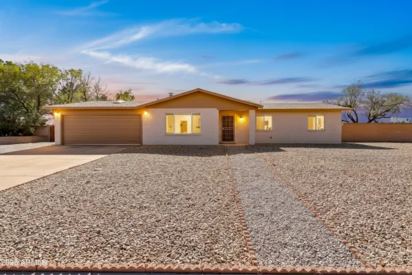 $384,900 | 1900 East Foothills Drive, Sierra Vista, AZ 85635