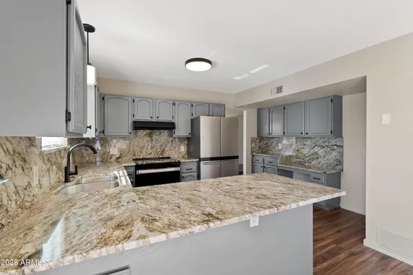 $384,900 | 1900 East Foothills Drive, Sierra Vista, AZ 85635