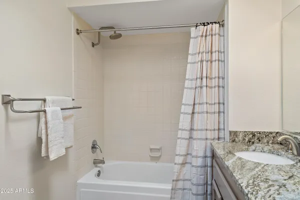 $384,900 | 1900 East Foothills Drive, Sierra Vista, AZ 85635