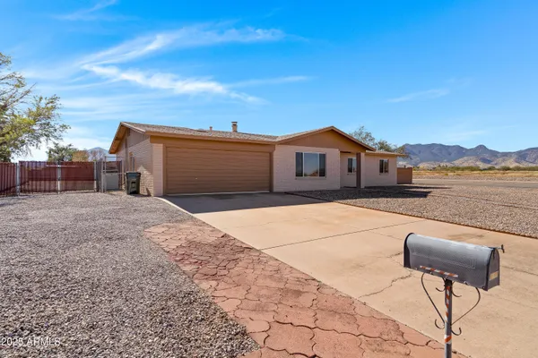 $384,900 | 1900 East Foothills Drive, Sierra Vista, AZ 85635