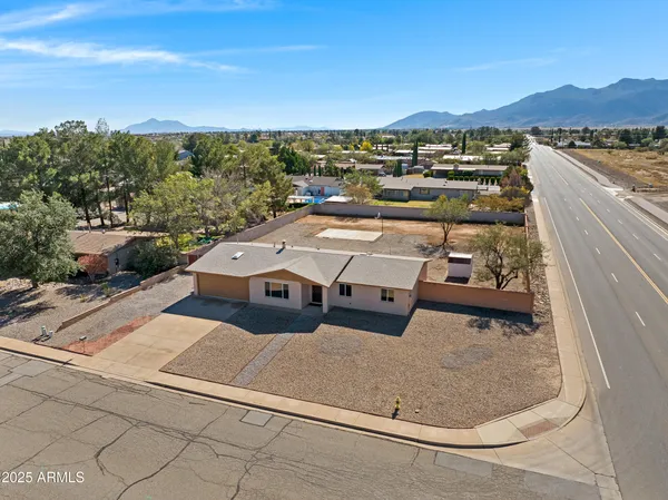 $384,900 | 1900 East Foothills Drive, Sierra Vista, AZ 85635