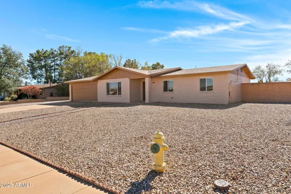 $384,900 | 1900 East Foothills Drive, Sierra Vista, AZ 85635
