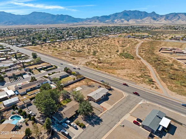 $384,900 | 1900 East Foothills Drive, Sierra Vista, AZ 85635