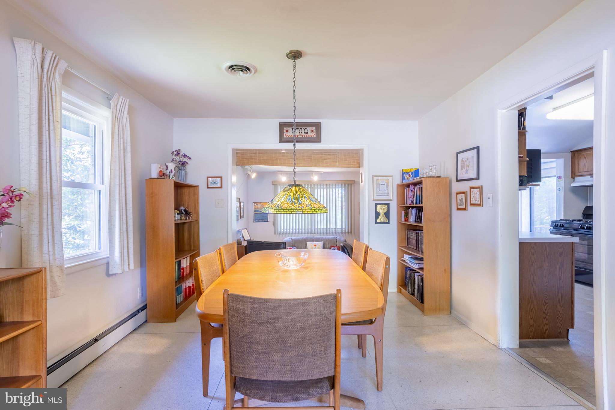 6609 Amleigh Road Baltimore, MD 21209 - Photo 16 of 44