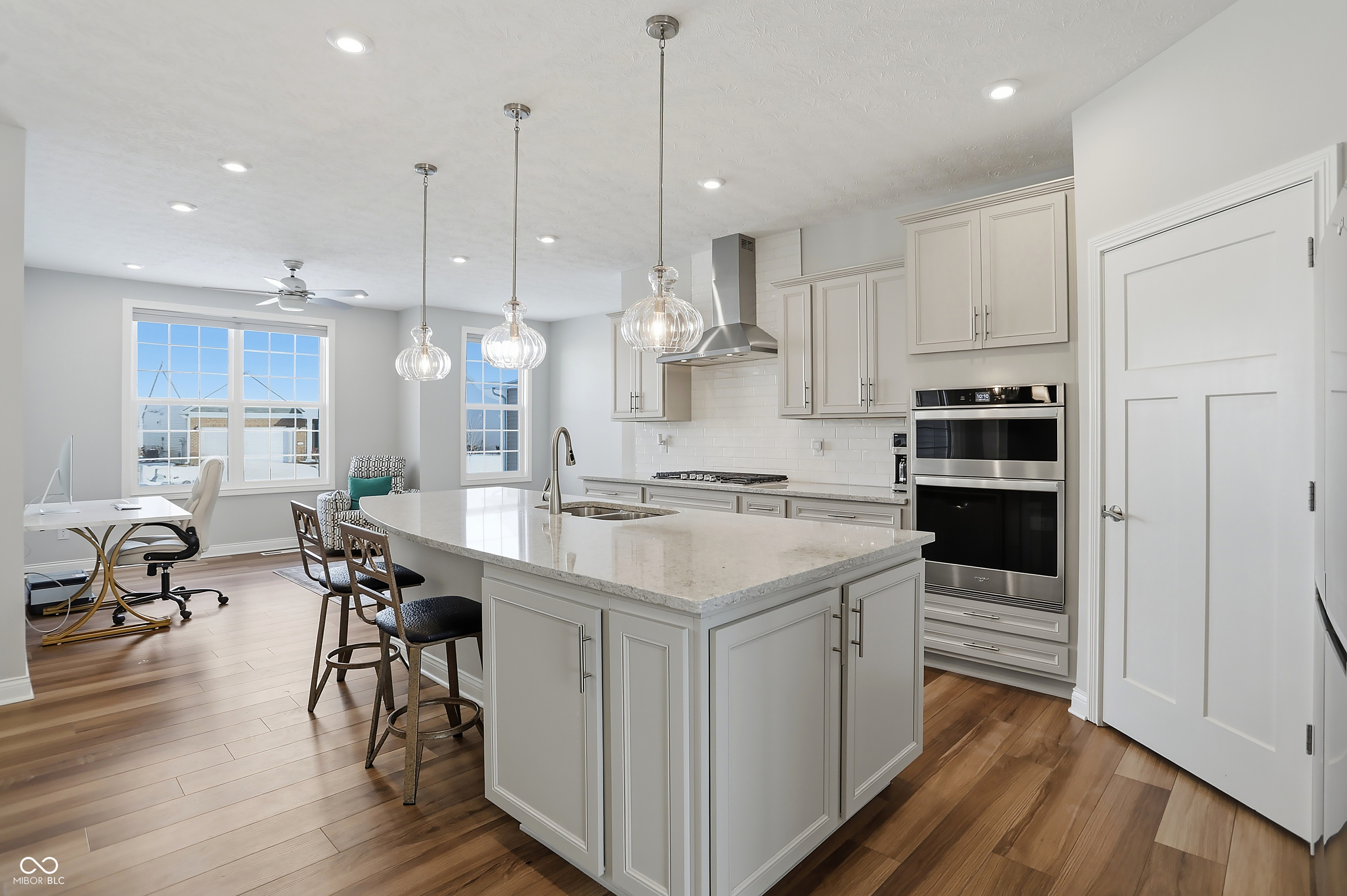 16067 Loire Valley Drive Fishers, IN 46037 - Photo 6 of 54