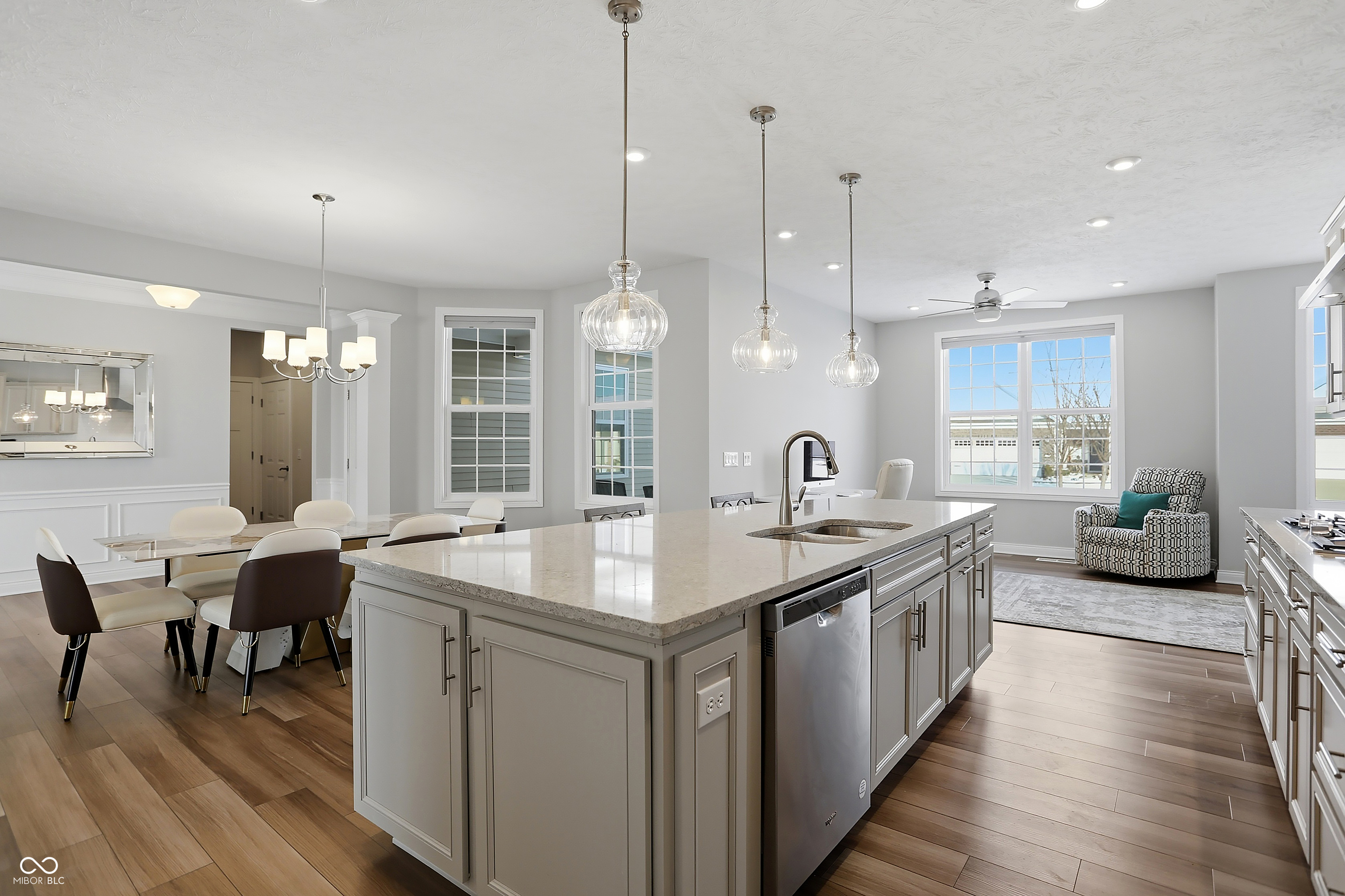 16067 Loire Valley Drive Fishers, IN 46037 - Photo 7 of 54