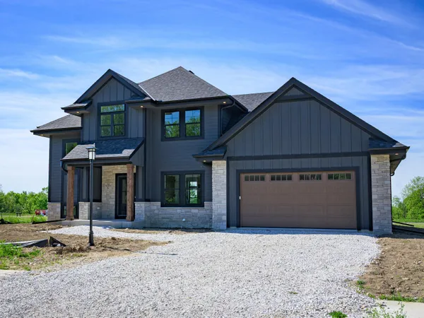 $979,900 | N66-w21075 Sweet Clover Drive, Menomonee Falls, WI 53051