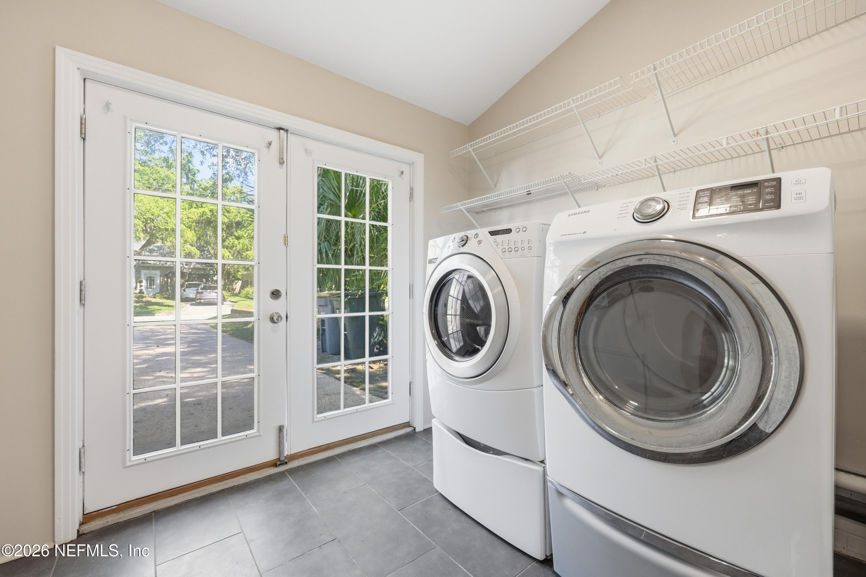 1118 Monticello Road Jacksonville, FL 32207 - Photo 40 of 50 Laundry & Storage