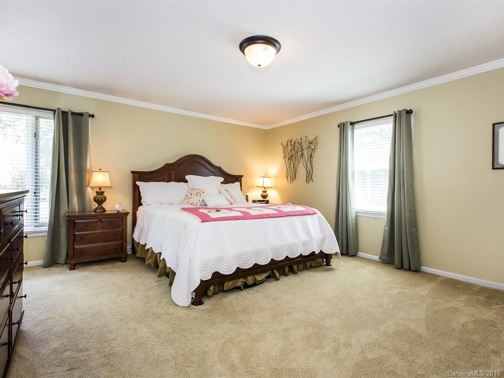 1547 Brook Drive Fort Mill, SC 29708 - Photo 12 of 21 Gallery Image 12