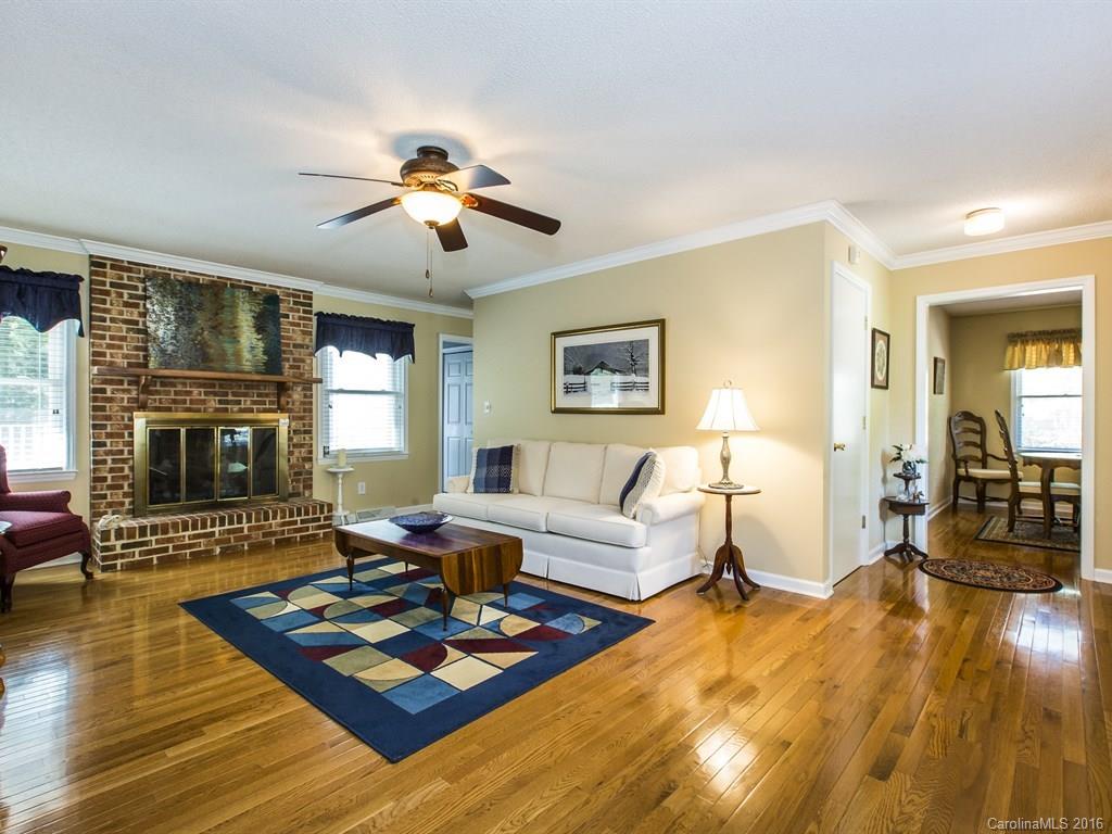 1547 Brook Drive Fort Mill, SC 29708 - Photo 3 of 21 Gallery Image 3