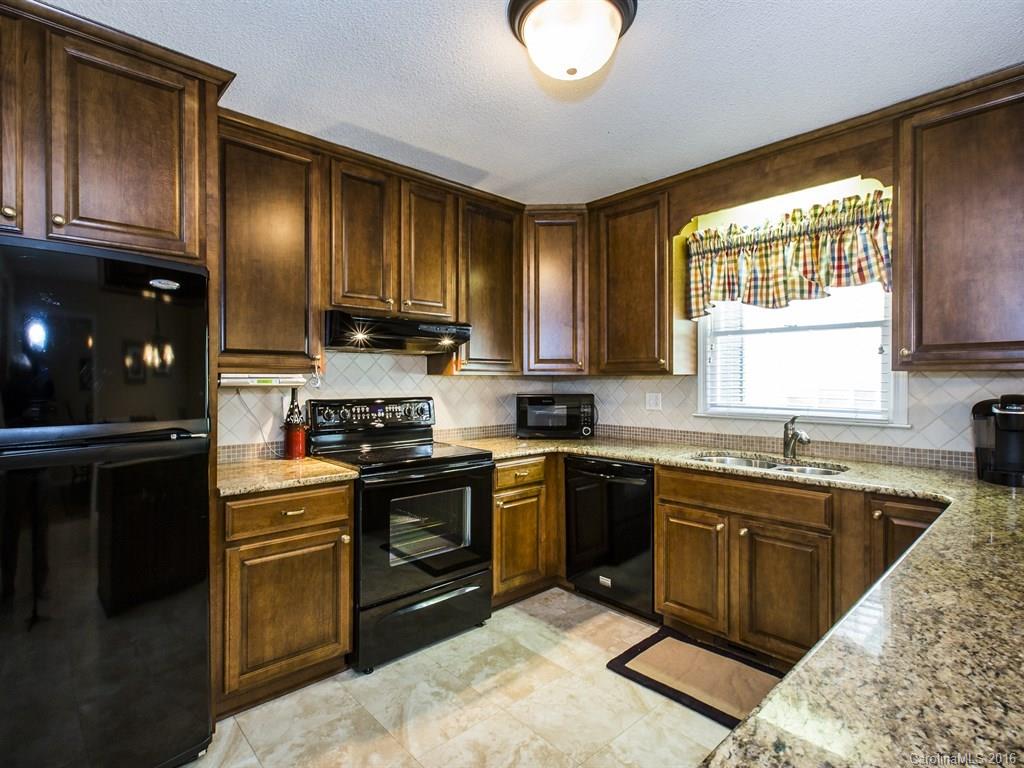 1547 Brook Drive Fort Mill, SC 29708 - Photo 8 of 21 Gallery Image 8