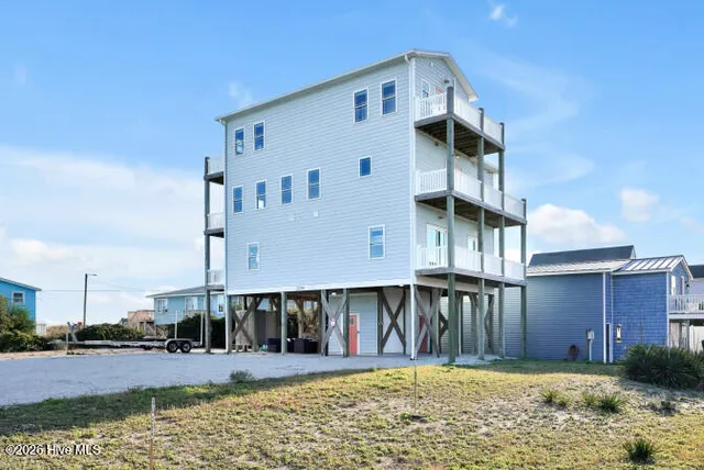 $1,575,000 | 3200 Gray Street, North Topsail Beach, NC 28460