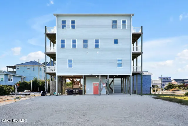 $1,575,000 | 3200 Gray Street, North Topsail Beach, NC 28460