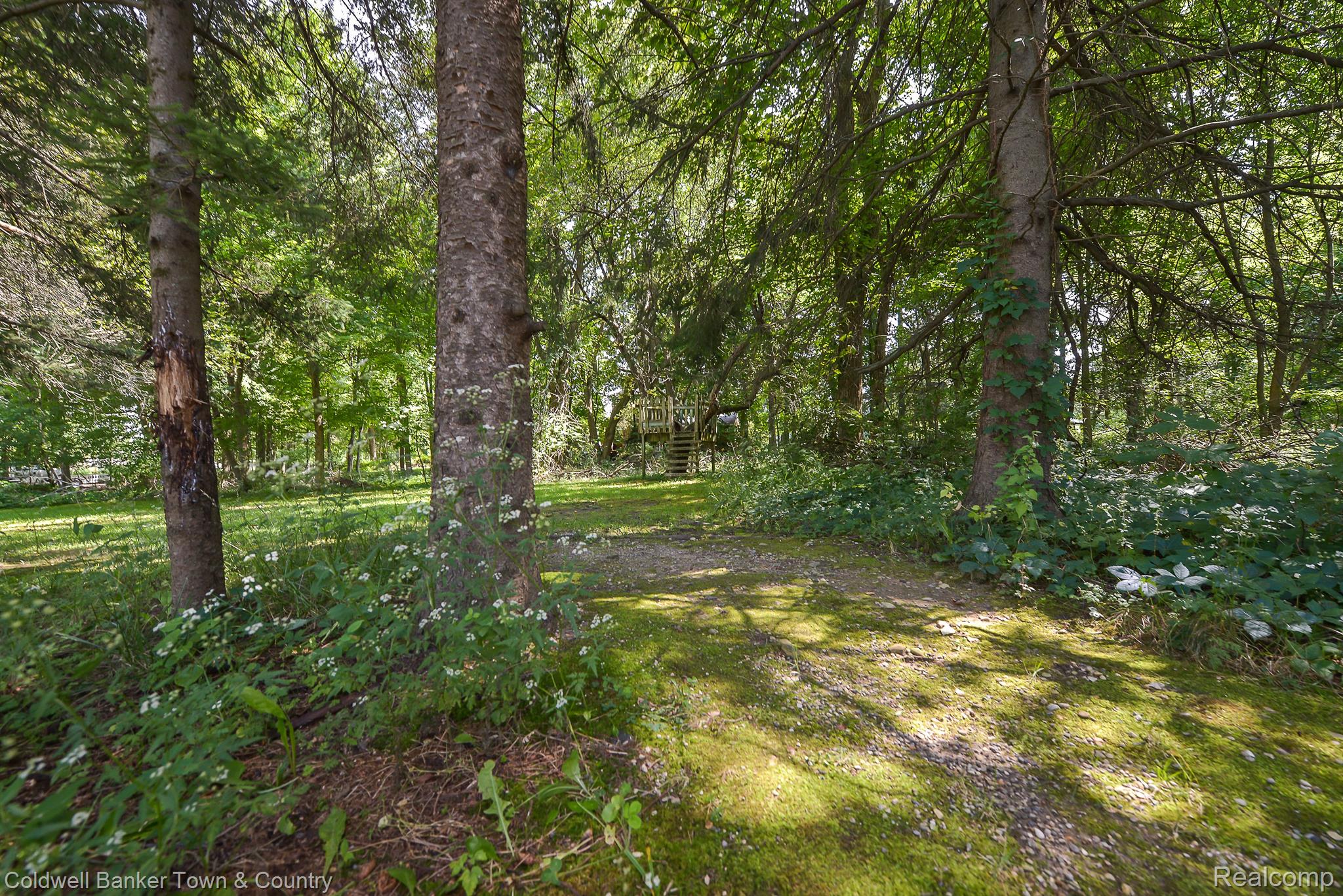 1550 Dutcher Road Howell, MI 48843 - Photo 73 of 77 Gallery Image 73