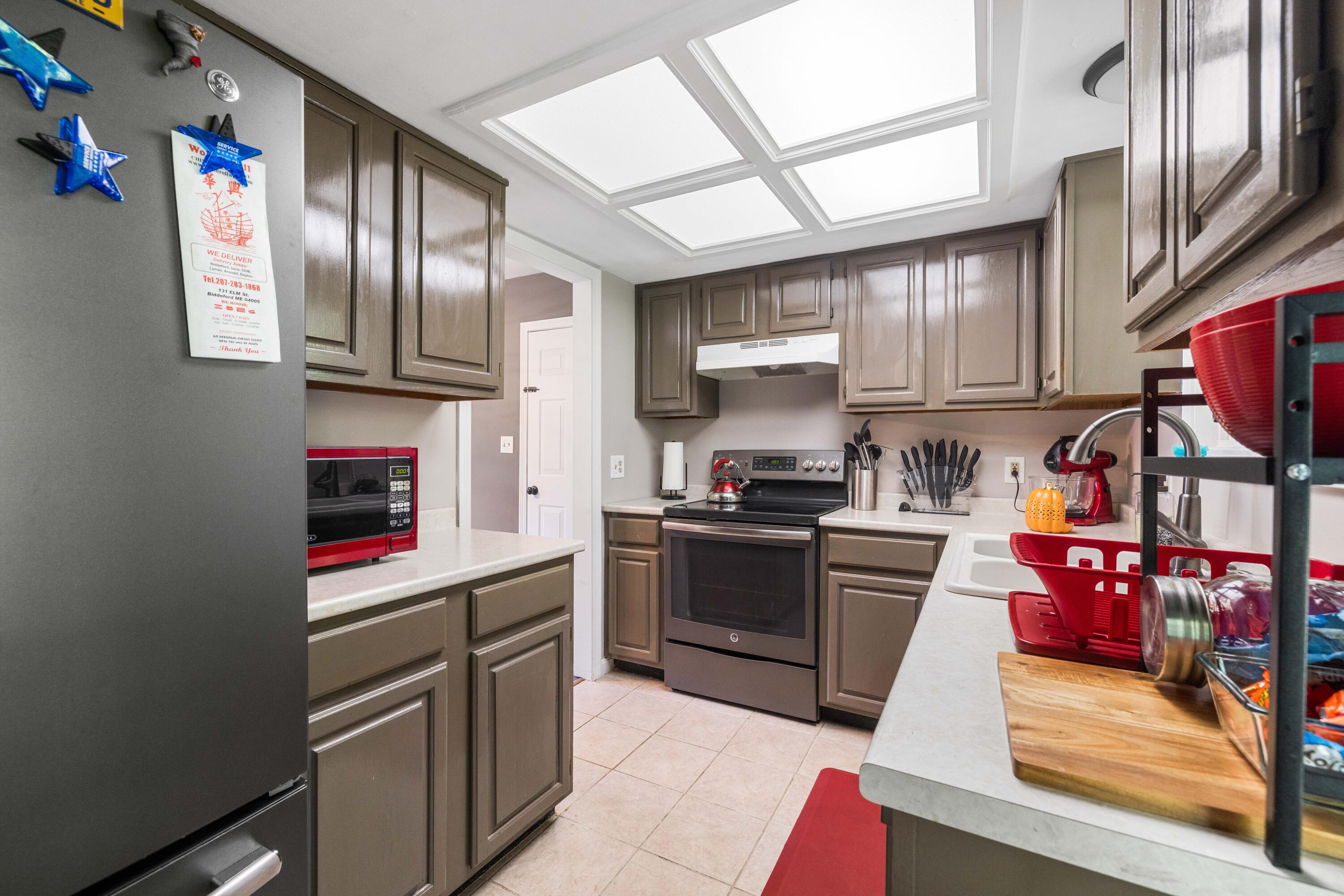 29 Old Orchard Road, Unit 49 Saco, ME 04072 - Photo 13 of 37 3G0A1427