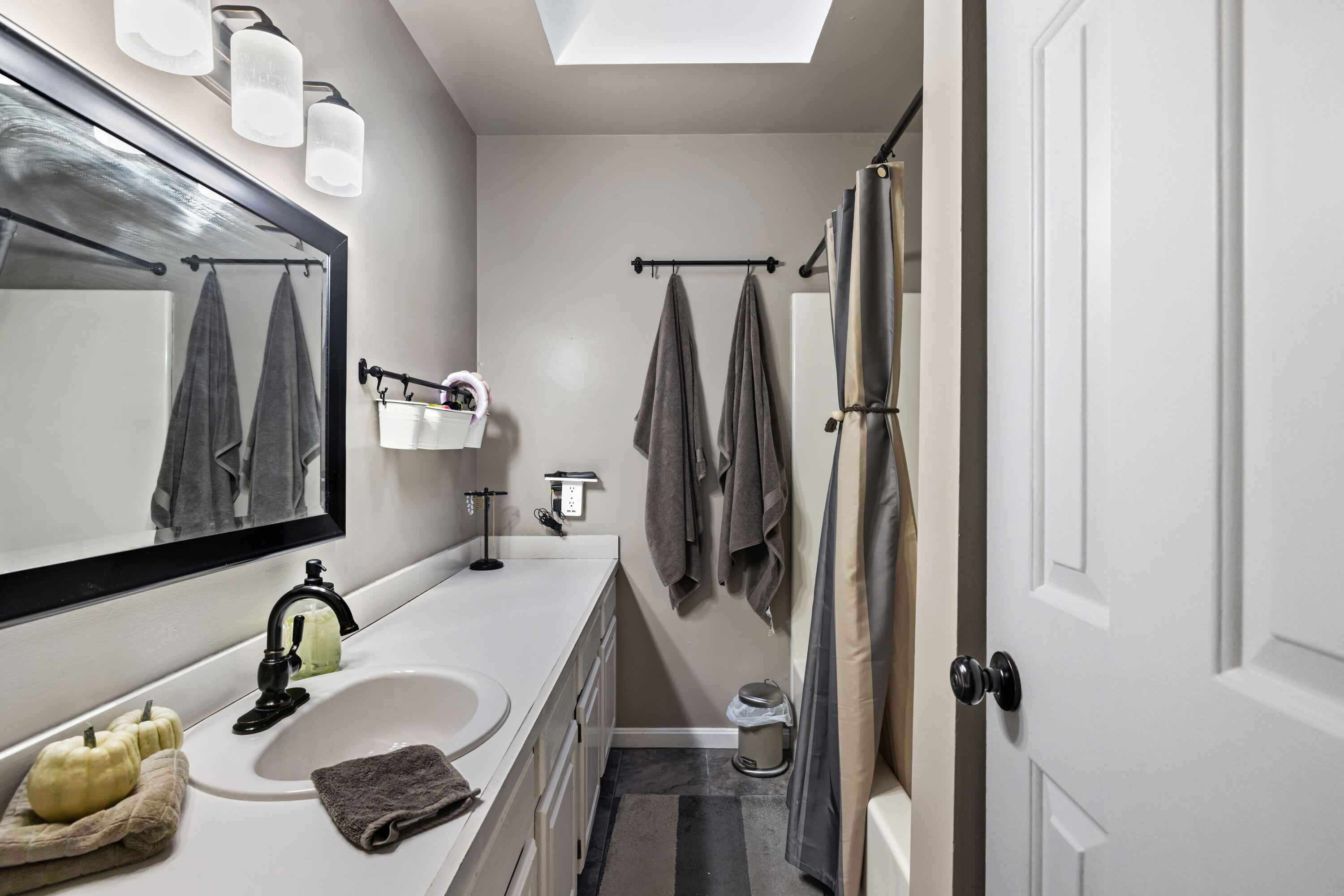 29 Old Orchard Road, Unit 49 Saco, ME 04072 - Photo 31 of 37 3G0A1384