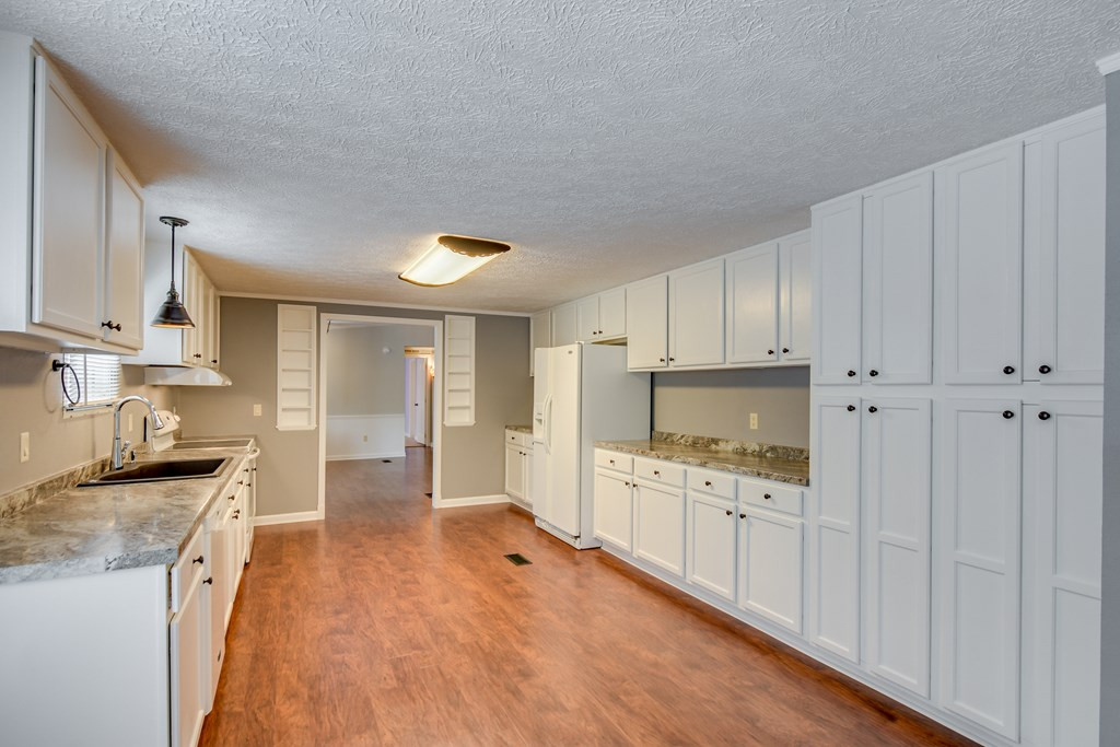 219 Fulmer Road Aiken, SC 29805 - Photo 13 of 38