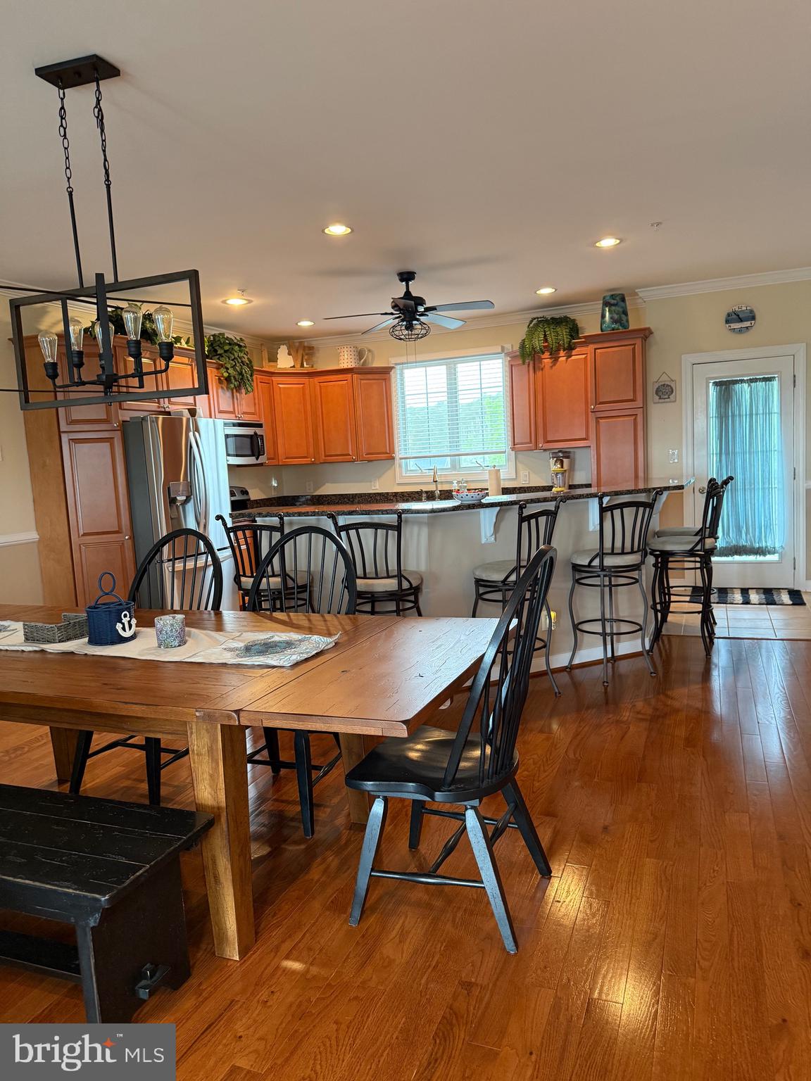 9823 Golf Course Road, Unit 20 Ocean City, MD 21842 - Photo 15 of 61 breakfast bar seats 6