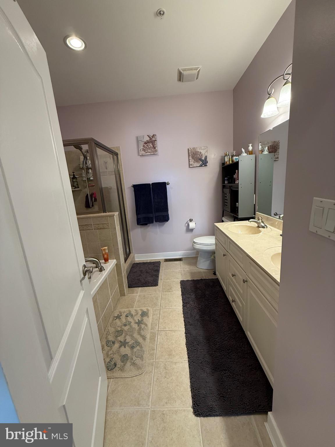 9823 Golf Course Road, Unit 20 Ocean City, MD 21842 - Photo 46 of 61 Primary Bath