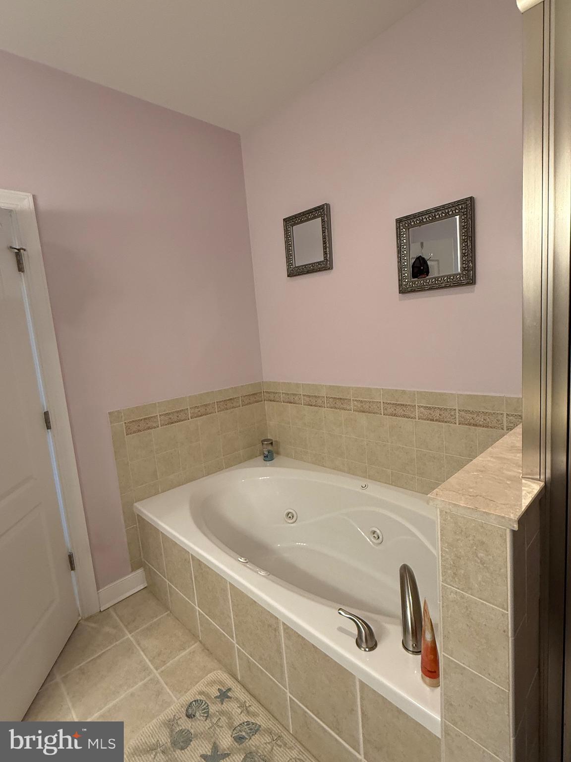 9823 Golf Course Road, Unit 20 Ocean City, MD 21842 - Photo 49 of 61 Relax & unwind in your whirlpool tub