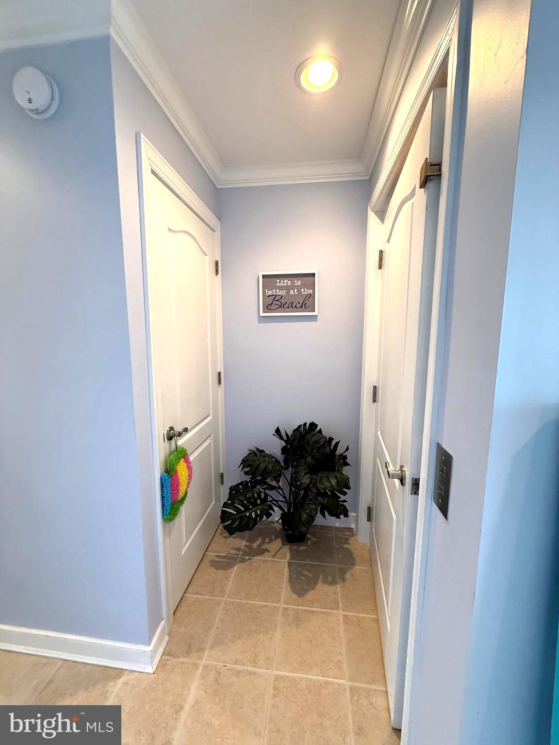 9823 Golf Course Road, Unit 20 Ocean City, MD 21842 - Photo 58 of 61 a view of an entryway