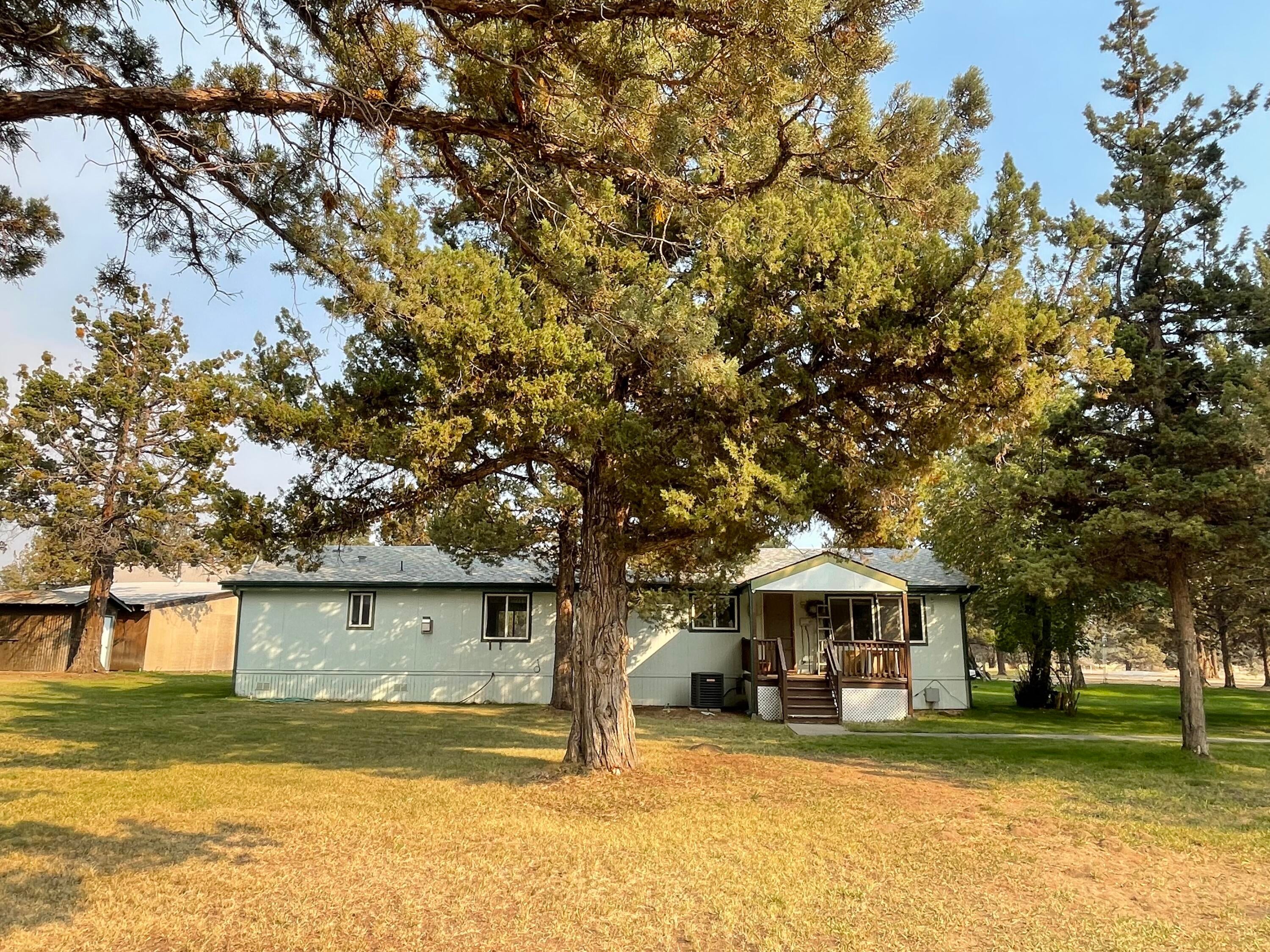 63565 Hughes Road Bend, OR 97701 - Photo 33 of 47 IMG_6725