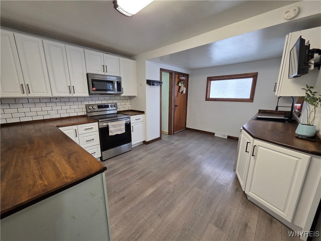 11838 Telegraph Road Ridgeway, NY 14103 - Photo 3 of 18