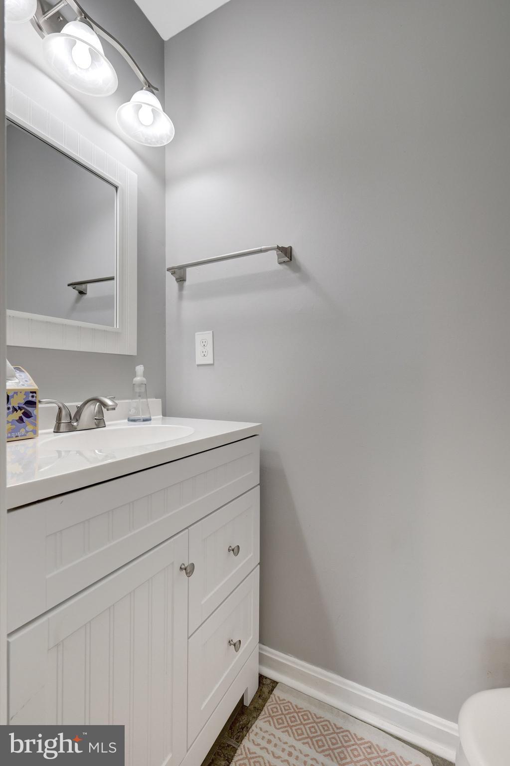 2114 Galloping Way Vienna, VA 22181 - Photo 11 of 89