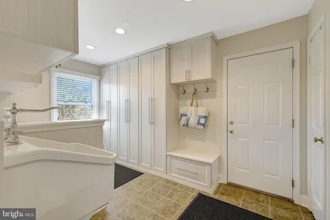 $1,650,000 | 2114 Galloping Way, Vienna, VA 22181