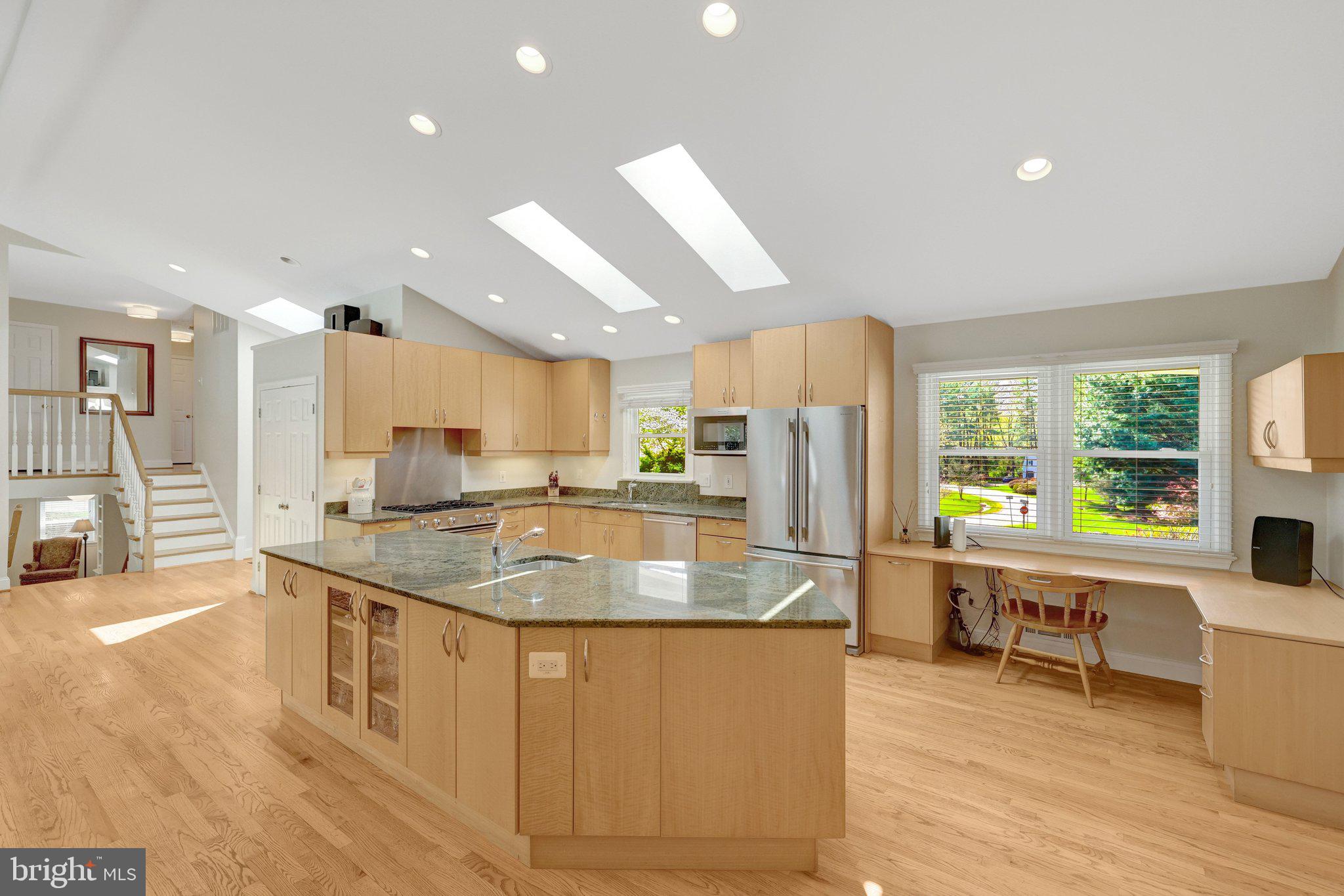 2114 Galloping Way Vienna, VA 22181 - Photo 22 of 89