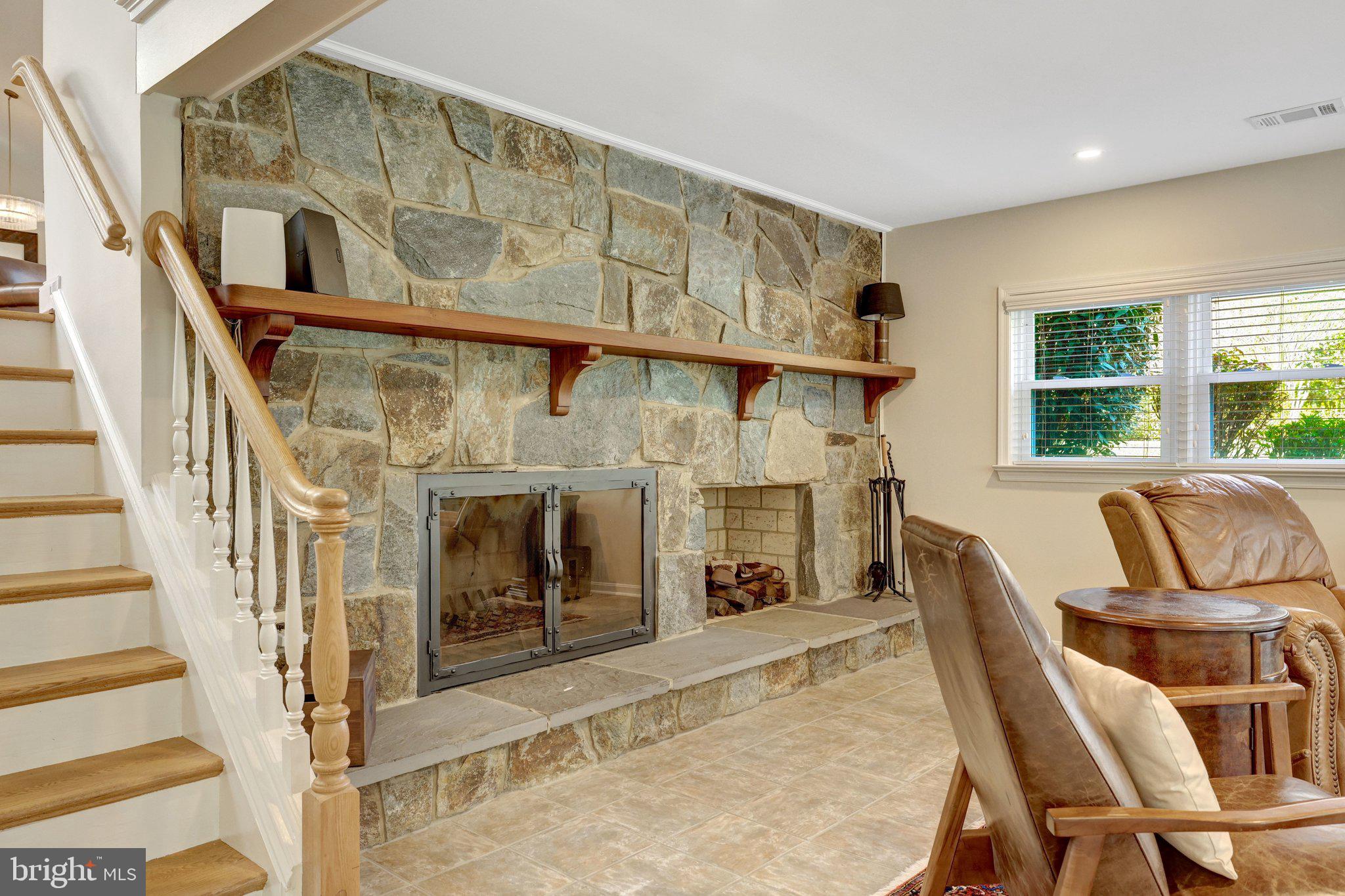 2114 Galloping Way Vienna, VA 22181 - Photo 45 of 89 Chek out the stone fireplace!