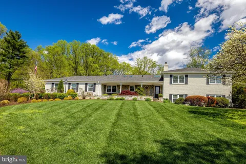 $1,650,000 | 2114 Galloping Way, Vienna, VA 22181