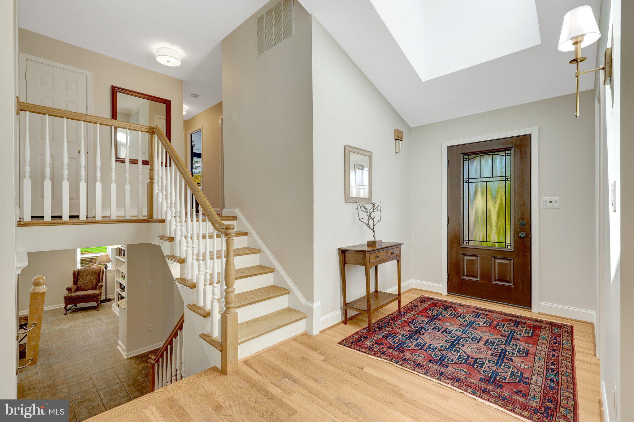 2114 Galloping Way Vienna, VA 22181 - Photo 6 of 89 Foyer