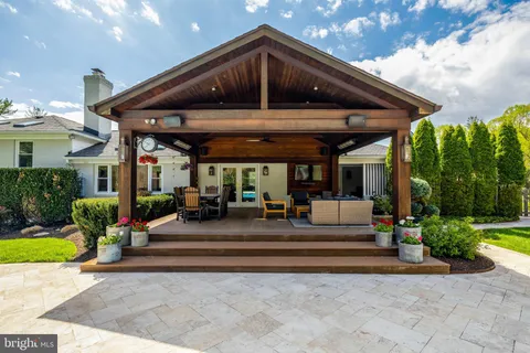 $1,650,000 | 2114 Galloping Way, Vienna, VA 22181