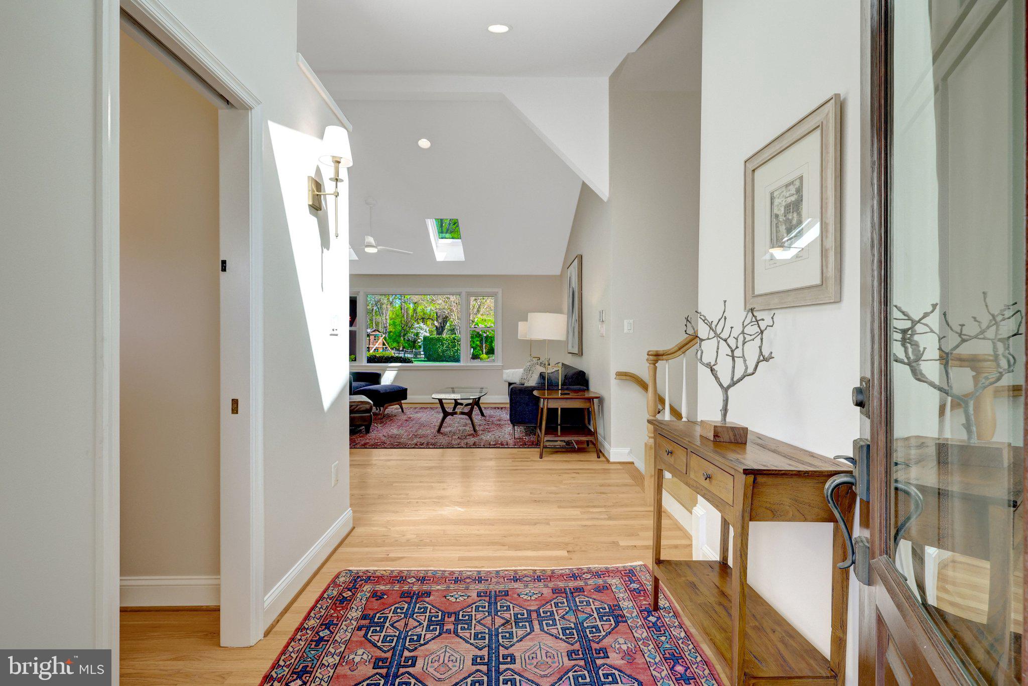 2114 Galloping Way Vienna, VA 22181 - Photo 9 of 89 Foyer