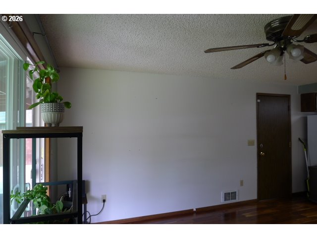 412 Camellia Court Reedsport, OR 97467 - Photo 20 of 48