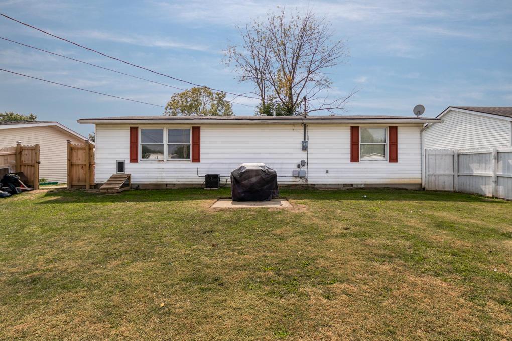 2210 Rodger Road Columbus, OH 43207 - Photo 3 of 12