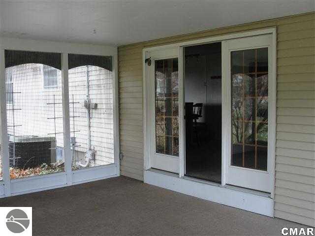 803 West Preston Road Mount Pleasant, MI 48858 - Photo 11 of 23 1772653-10.JPG