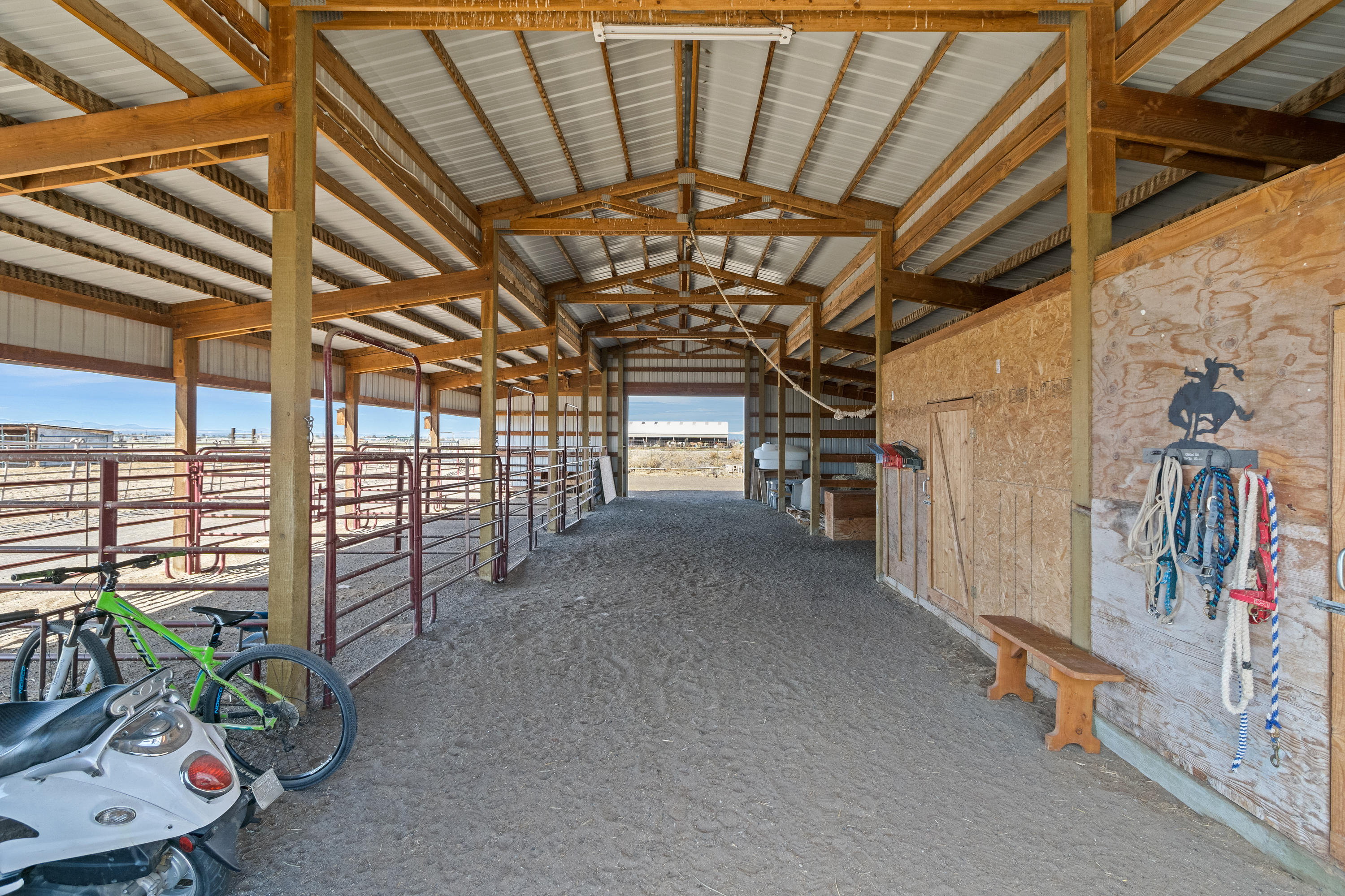 26625 Horsell Road Bend, OR 97701 - Photo 18 of 40 DSC06342
