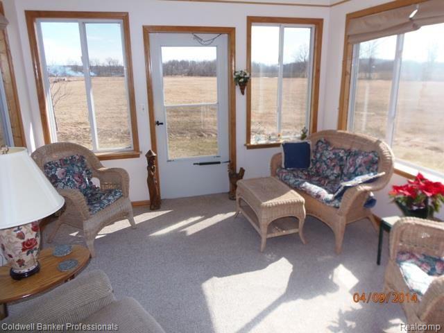 2264 Daley Road Lapeer, MI 48446 - Photo 19 of 22 2264 Daley sunroom.jpg