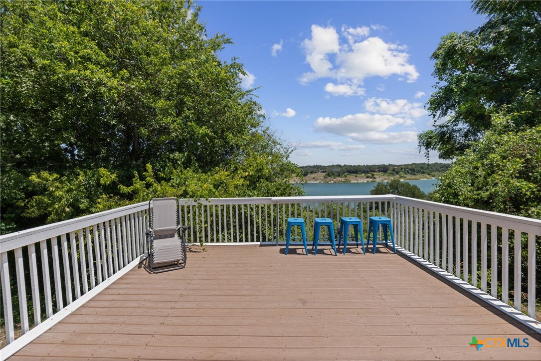 349 Arrowhead Point Road Belton, TX 76513 - Photo 28 of 38 Deck