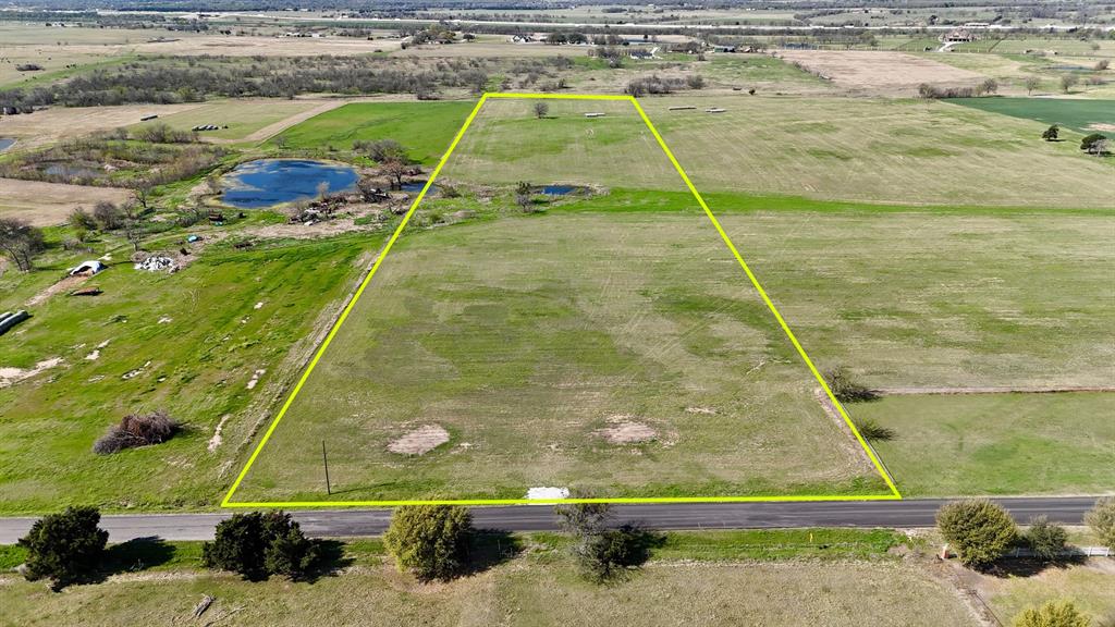 5 Cemetery Road West, TX 76691 - Photo 2 of 4 a view of swimming pool