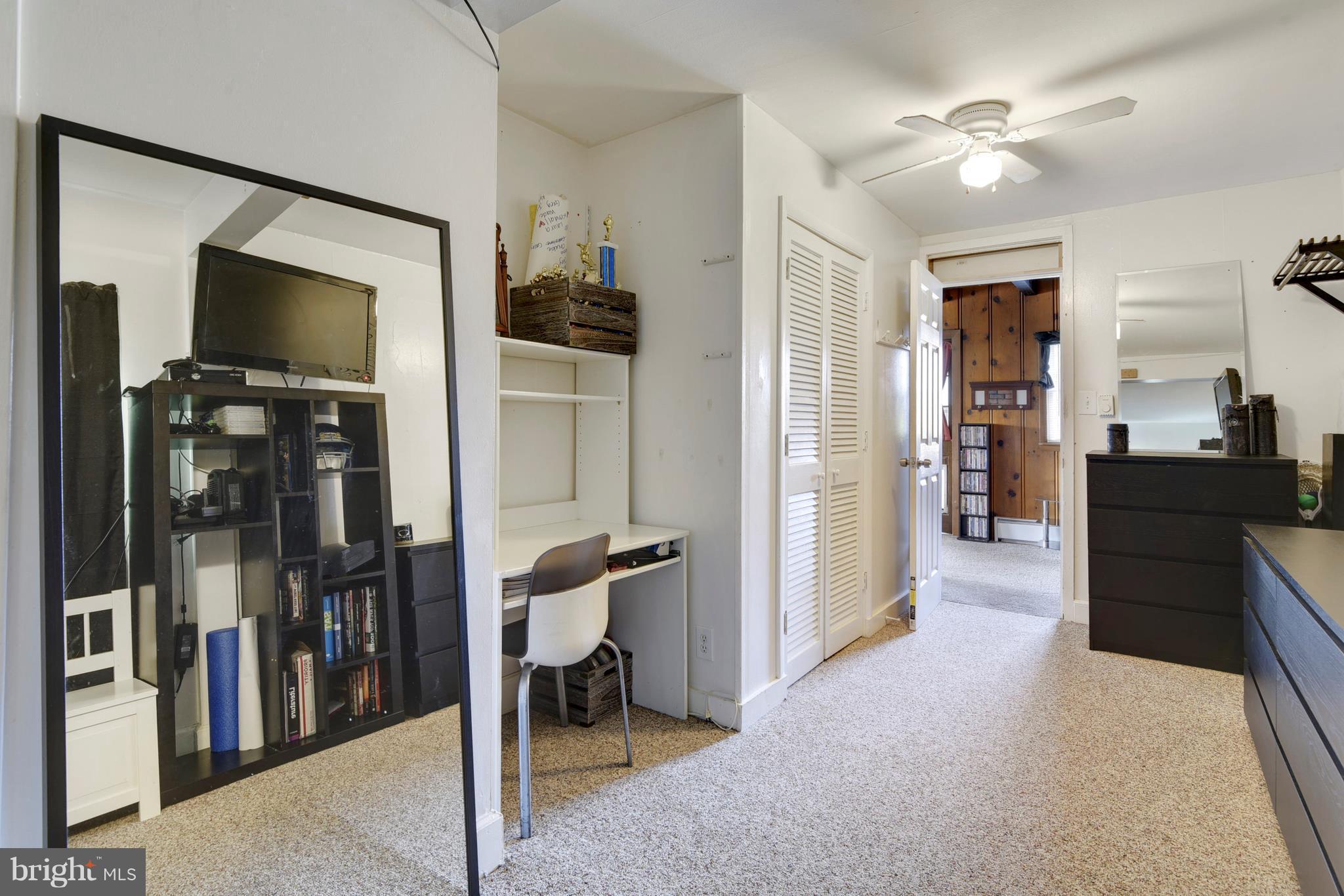 5734 Swamp Circle Road Deale, MD 20751 - Photo 19 of 30 a view of a living room