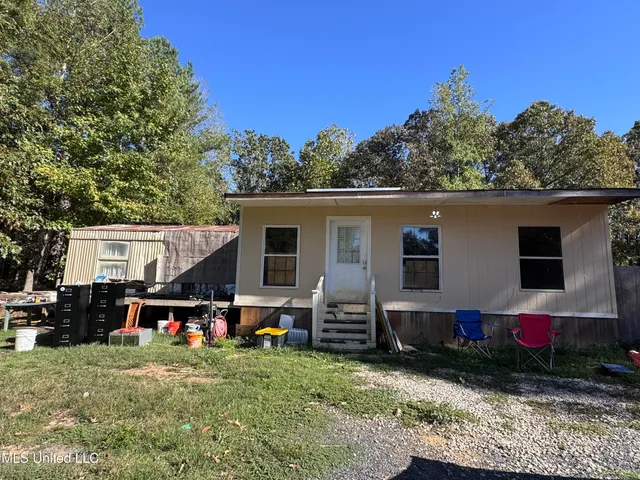$69,900 | 155 Walnut Circle, Byhalia, MS 38611