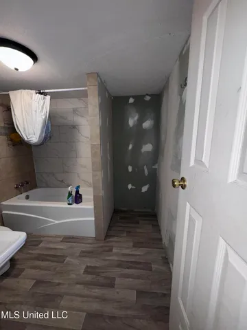 $69,900 | 155 Walnut Circle, Byhalia, MS 38611