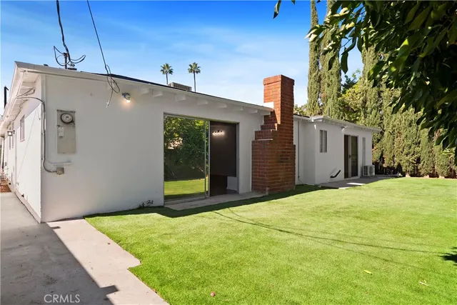 $4,995 | 6230 Zelzah Avenue, Encino, CA 91316