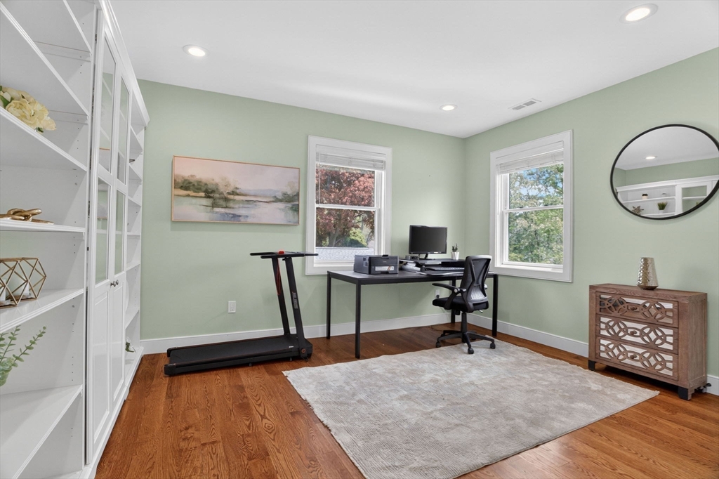 11 Haynes Road Newton, MA 02459 - Photo 19 of 40 Gallery Image 19
